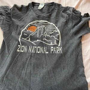 Gray Short Sleeve Tee with Zion National Park Graphic